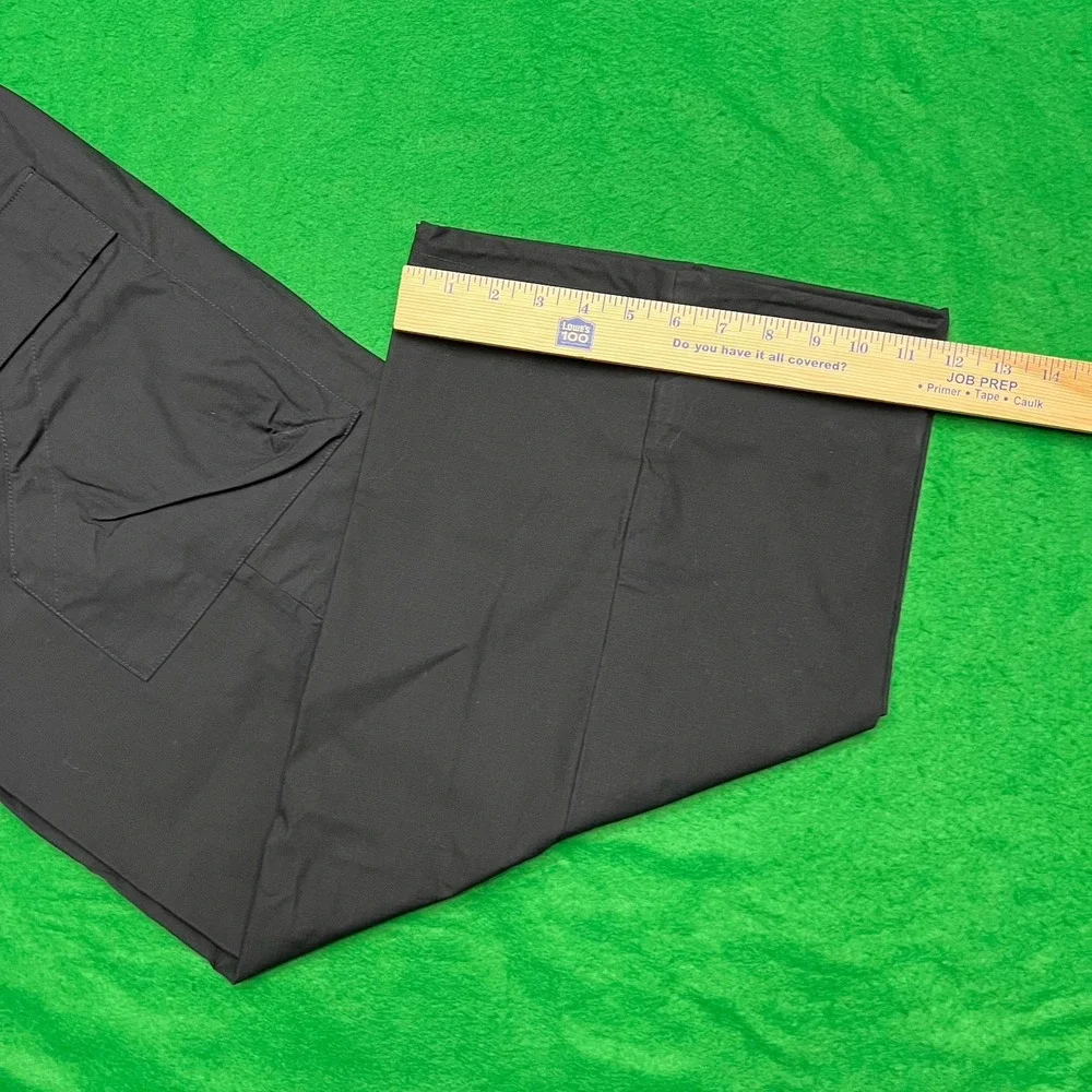 Nike Women's Black Cargo Pants Elastic Waist Pockets Logo Size Medium